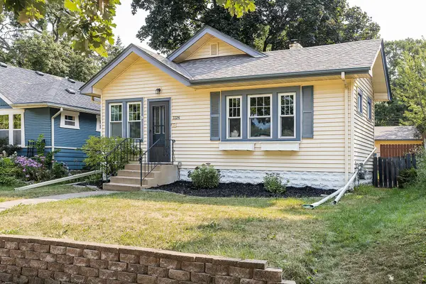 3326 Washburn AVE N, Minneapolis, MN 55412