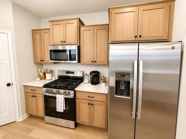 1092 Annacotte LN, Rosemount, MN 55068