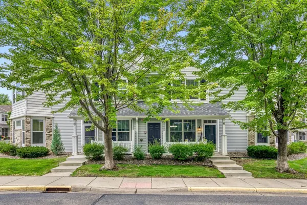 3033 Chamberlain ST N #4, Maplewood, MN 55109