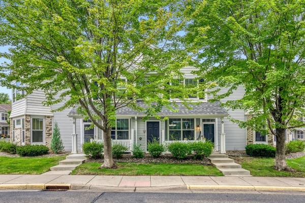 3033 Chamberlain ST N #4, Maplewood, MN 55109
