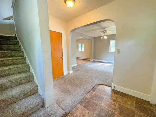 127 E Summit AVE, Fergus Falls, MN 56537