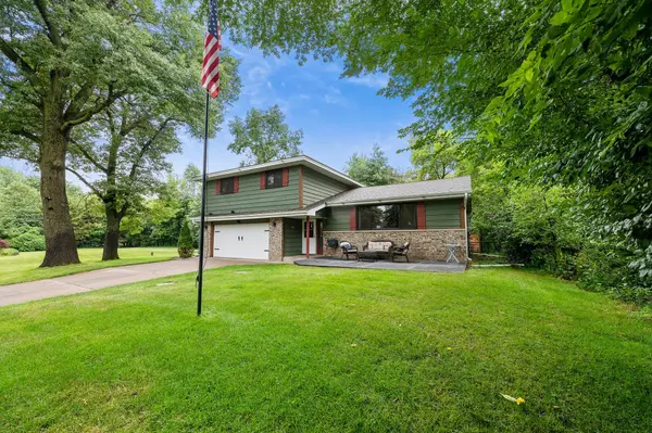 14940 Juniper Ridge DR NW, Anoka, MN 55303