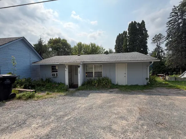 220 N Washington ST, Saint Croix Falls, WI 54024