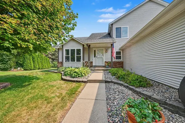 8695 Jorgensen AVE S, Cottage Grove, MN 55016