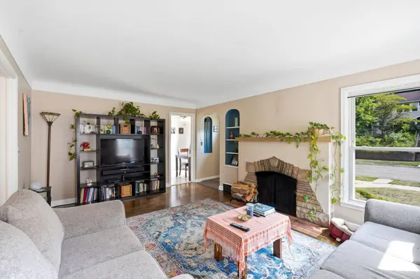 1197 Mclean AVE, Saint Paul, MN 55106