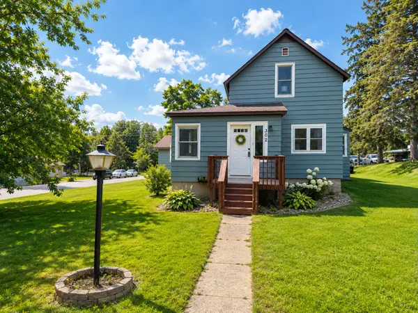 302 Mitchell ST, Coleraine, MN 55722