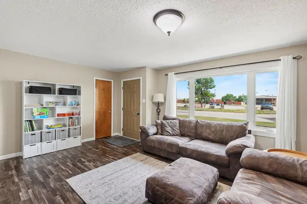 409 W Dodge ST, Luverne, MN 56156