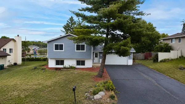 1599 Lancaster LN, Eagan, MN 55122