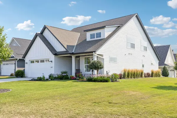 5039 Dale Ridge RD, Woodbury, MN 55129