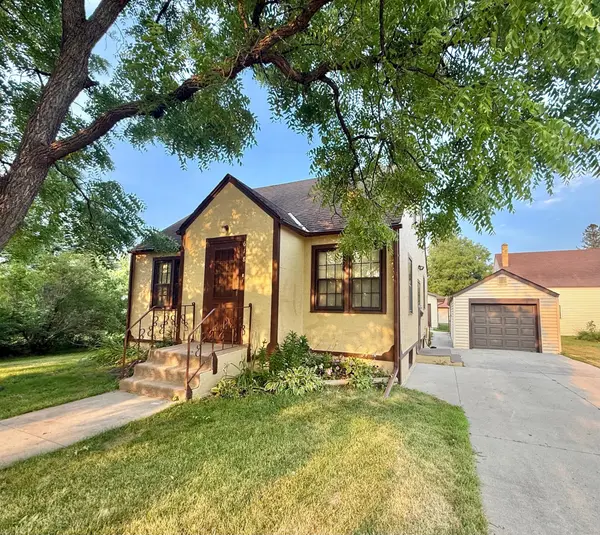 618 Dewey AVE N, Thief River Falls, MN 56701