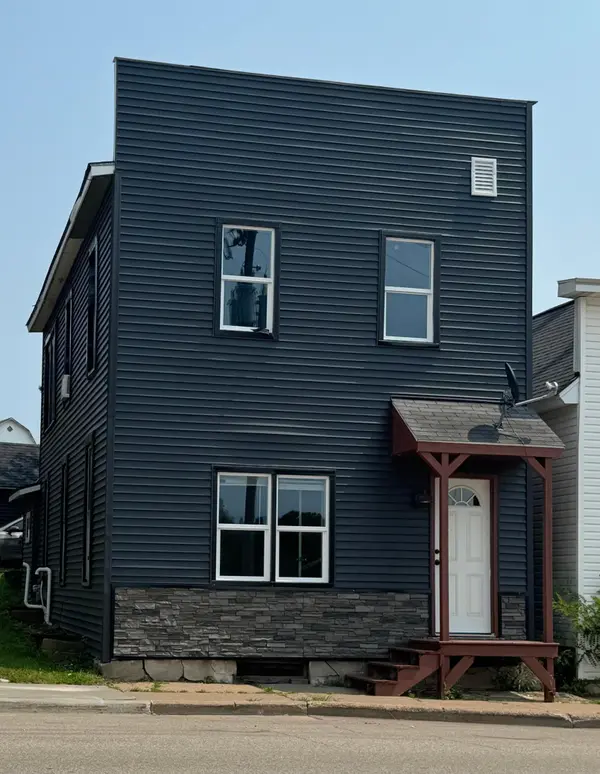 325 1st ST, Glenwood City, WI 54013