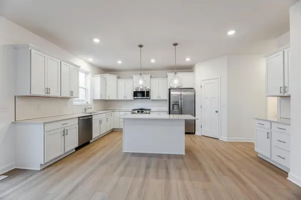 641 Sierra Pkwy, Waconia, MN 55387
