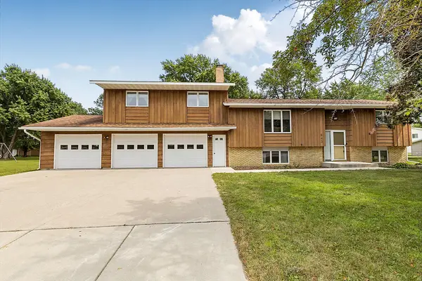 643 Circle Pines CT, Paynesville, MN 56362