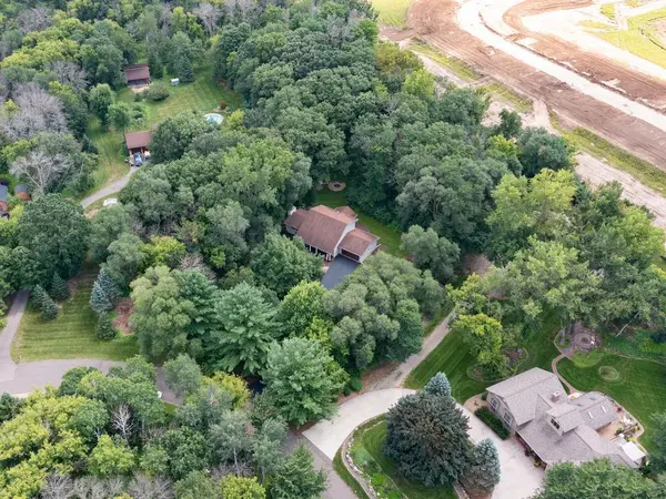 7875 44th Street CT N, Oakdale, MN 55128