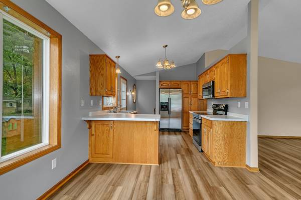 33 8th AVE N, Waite Park, MN 56387
