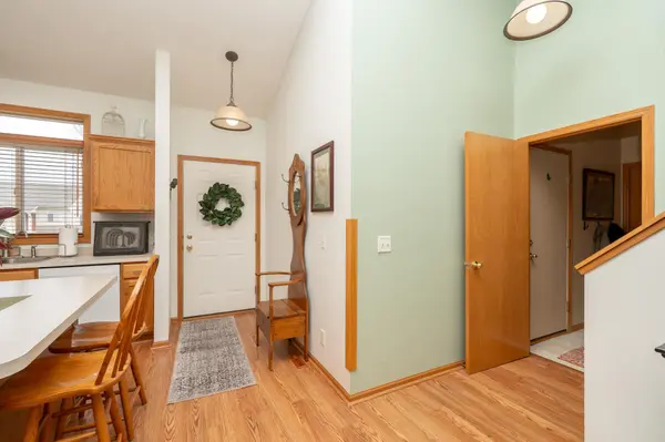 1507 Dublin CT, Shakopee, MN 55379