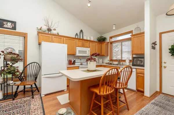1507 Dublin CT, Shakopee, MN 55379