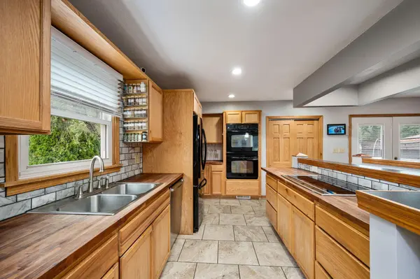 5836 Jefferson ST NE, Fridley, MN 55432
