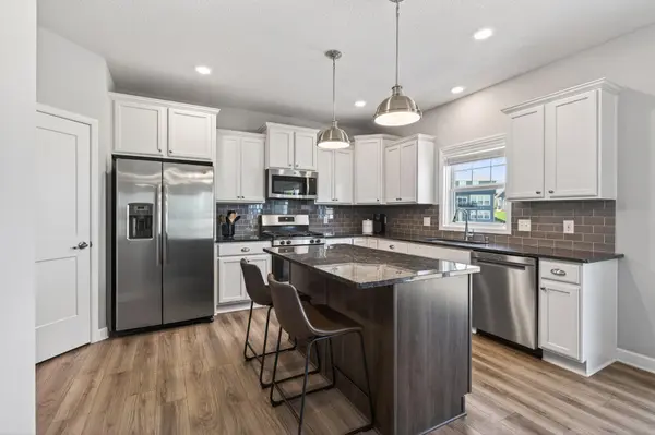19314 Primrose LN, Corcoran, MN 55340