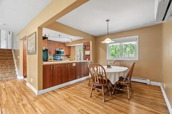 2216 E 114th ST, Burnsville, MN 55337