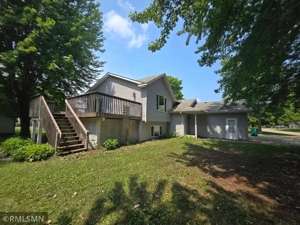 282 Lincoln AVE, New Germany, MN 55367