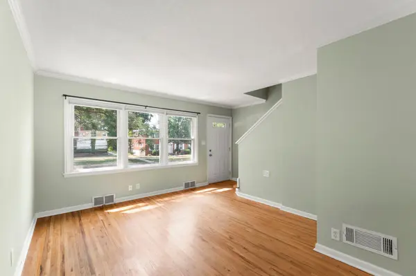 2037 Montreal AVE, Saint Paul, MN 55116