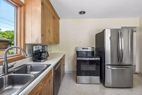 5629 N Glen Moor RD, Minnetonka, MN 55345