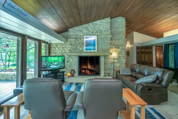 11695 Eagle View TRL, Nisswa, MN 56468