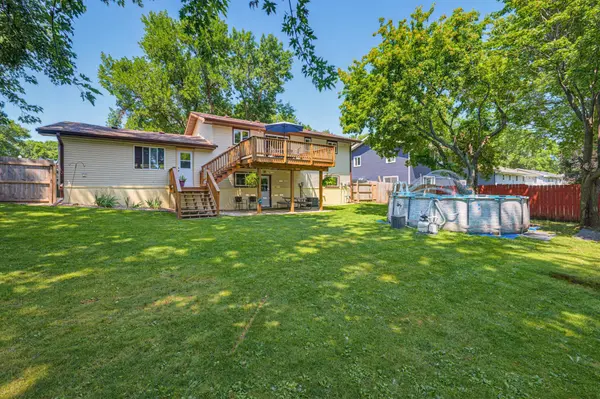 745 Dale ST SW, Hutchinson, MN 55350