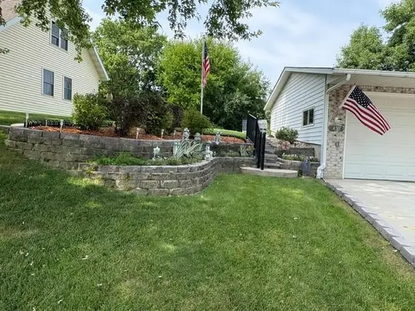 452 Kouwe ST NW, Hutchinson, MN 55350