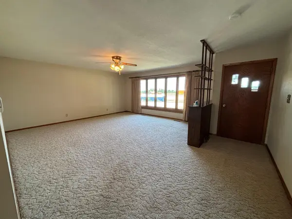 506 Lincoln AVE W, Karlstad, MN 56732