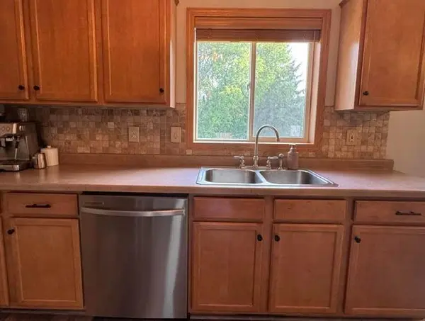 701 S Oaks DR, Hastings, MN 55033