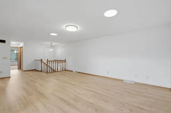 4027 Elmwood DR, Saint Bonifacius, MN 55375