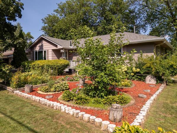 10325 Portland AVE S, Bloomington, MN 55420