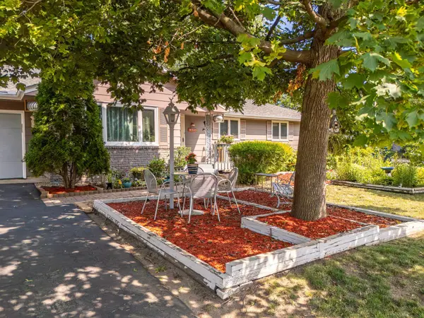 10325 Portland AVE S, Bloomington, MN 55420