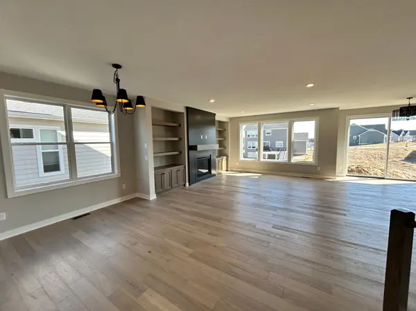 4097 Arbor Drive, Woodbury, MN 55129
