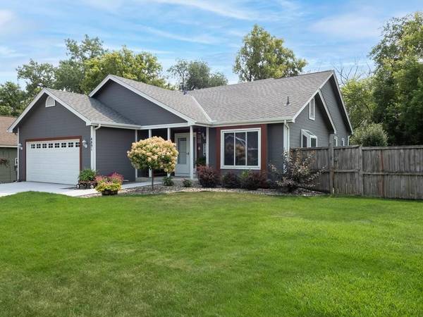 4891 S Park DR, Savage, MN 55378