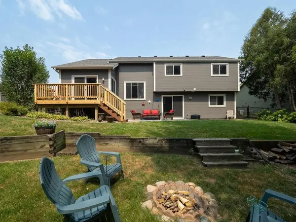 4891 S Park DR, Savage, MN 55378