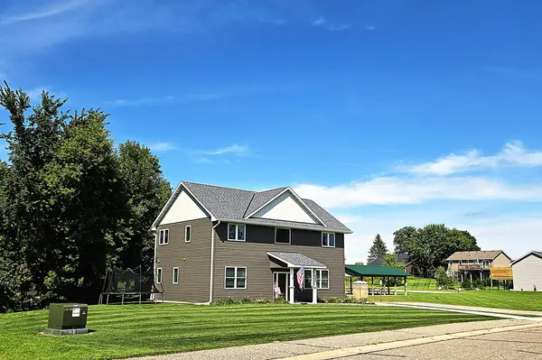 864 Beech LN S, Annandale, MN 55302