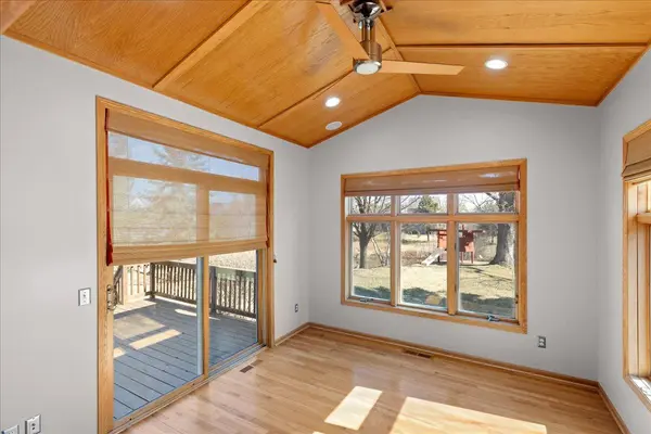 1255 Irvine DR, Hanover, MN 55341