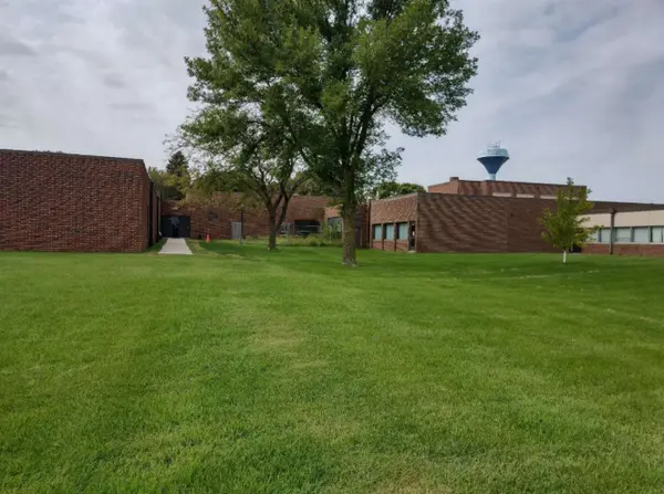 300 3rd AVE SE, Fairfax, MN 55332