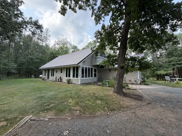 20654 Bucktail DR, Grantsburg, WI 54840