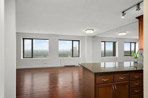 19 S 1st ST #B1904, Minneapolis, MN 55401