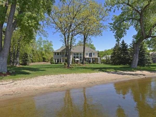 3995 N Shore DR, Mound, MN 55364