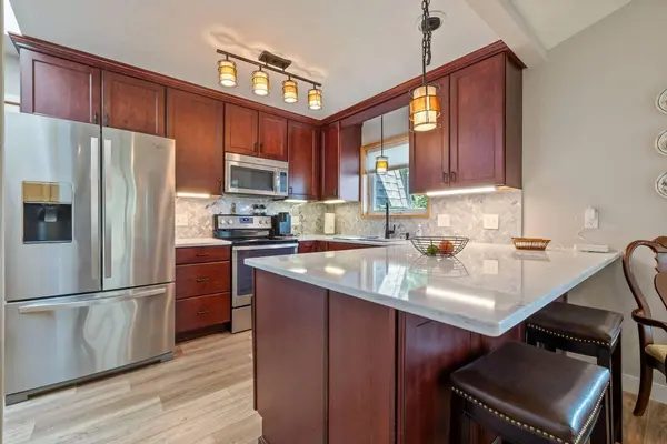 5501 Auto Club RD, Bloomington, MN 55437