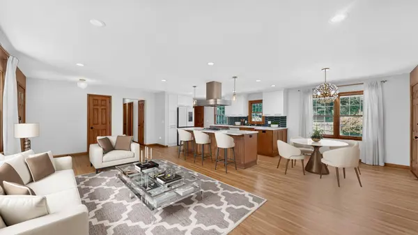 133 Craig WAY NE, Fridley, MN 55432