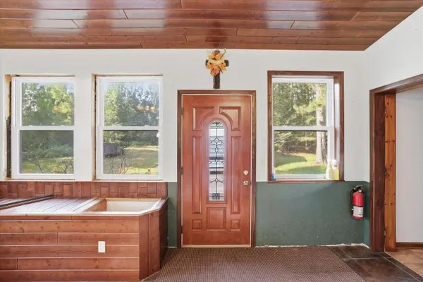 27679 Splithand RD, Grand Rapids, MN 55744