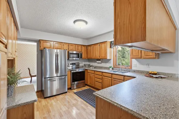 8819 Rainier CT, Woodbury, MN 55125
