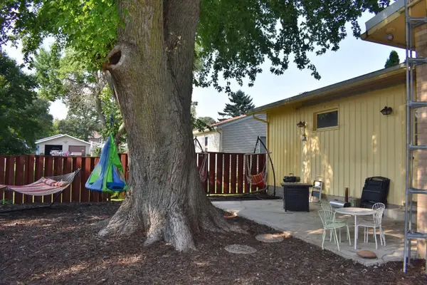 304 Independence AVE S, Clarks Grove, MN 56016