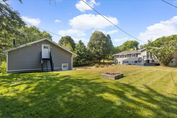 13529 Larkin DR, Minnetonka, MN 55305